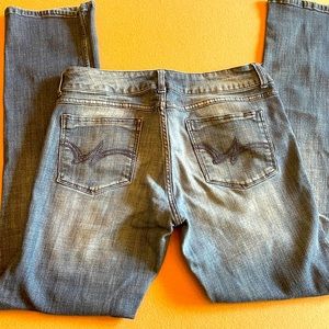 Women’s Wrangler jeans. Size 11.